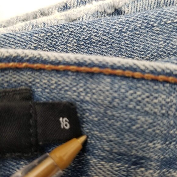 Calvin Klein Women's Regular Fit Light Wash Bootcut Jeans Mid Rise Blue Size 16 - Picture 8 of 9